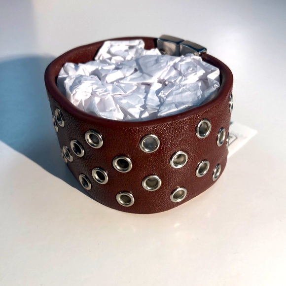 Leather bracelet - Picture 1 of 3